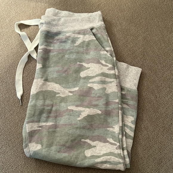 Aerie Lounge Joggers - Picture 8 of 8